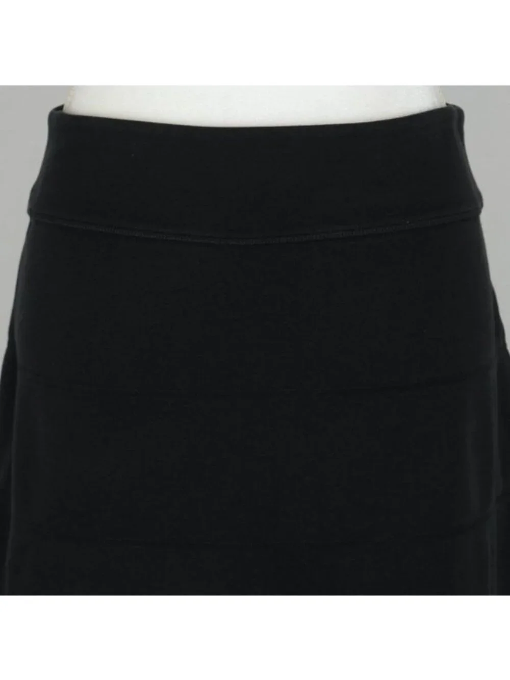 Athleta Strata Women's Small Black A-Line Knit Pull On Mini Skirt